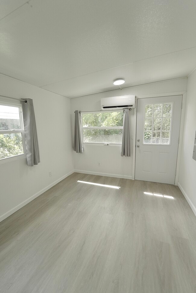 Photo - 8520 SW 18th Ct