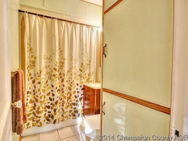 Photo - 908 Crestwood Dr