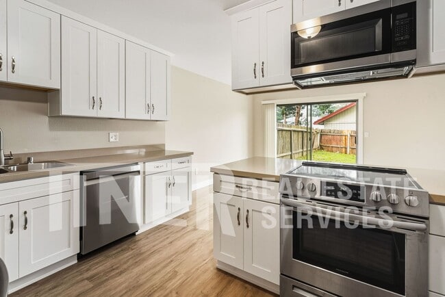 Photo - 6355 Villa Dr