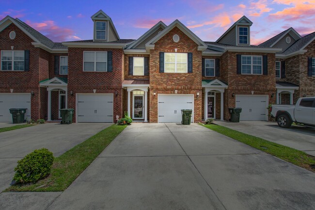 Photo - 106 S Lamplighter Ln