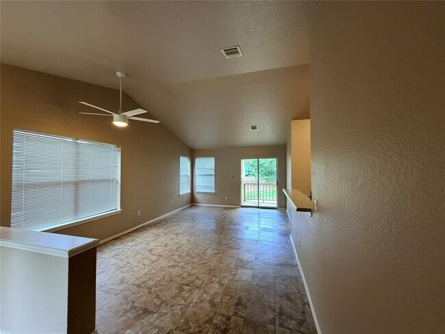 Photo - 2904 Whisper Oaks Ln