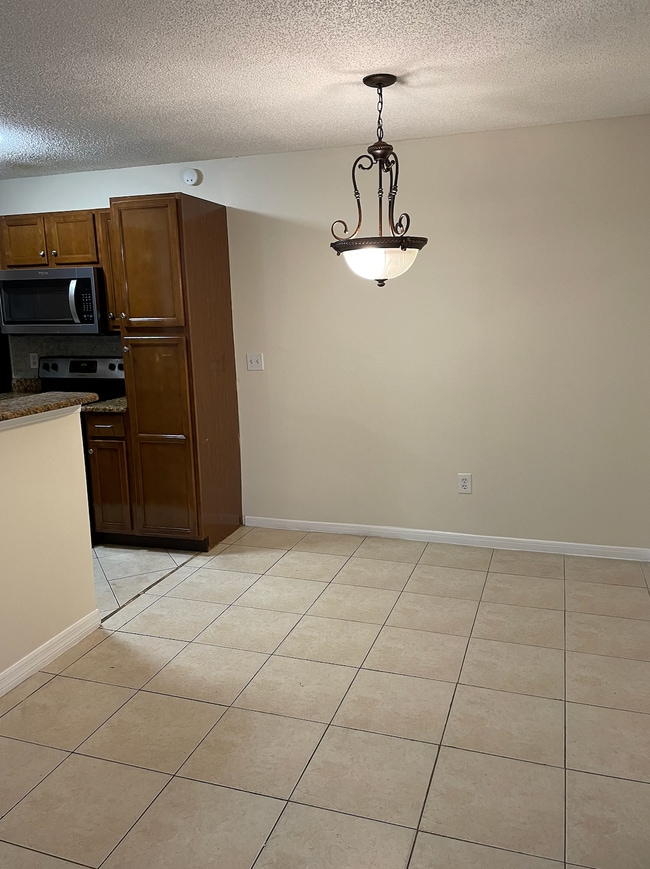 Dining - 712 Secret Harbor Ln Unit 106