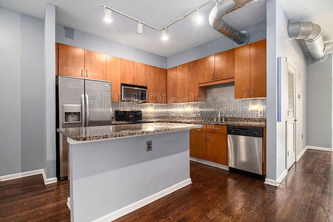 Photo - 5300 Peachtree Rd Unit 3306