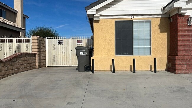 Photo - East Lancaster Home