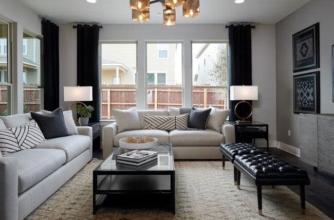 Photo - 112 Leon Loop