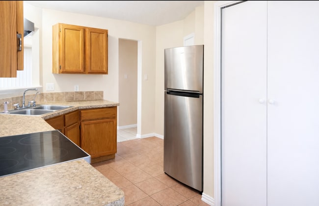 Photo - 2305 Magnum Cir