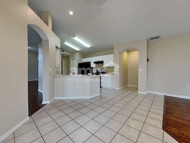 Photo - 29643 Morwen Pl