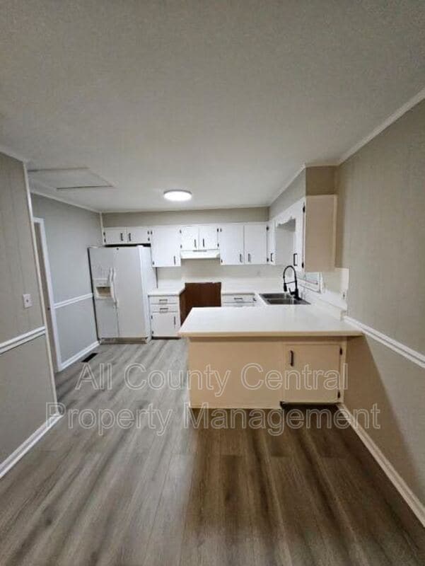 Photo - 1405 4th Pl NW