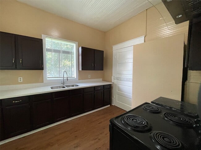 Photo - 3828 Avenue M 1/2