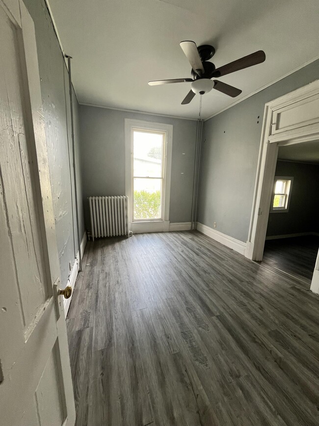 103 E 2nd St Unit 2