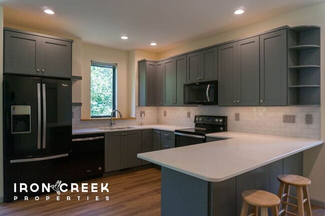 Photo - 11 Hilltopia Rd