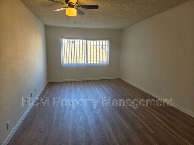 10075 Tujunga Canyon Blvd