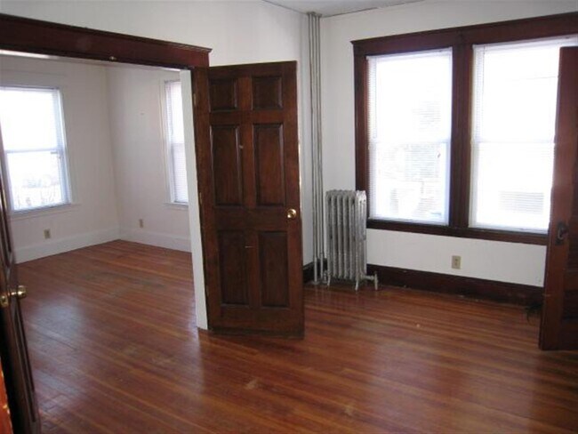 Building Photo - 428 Broadway Unit 1