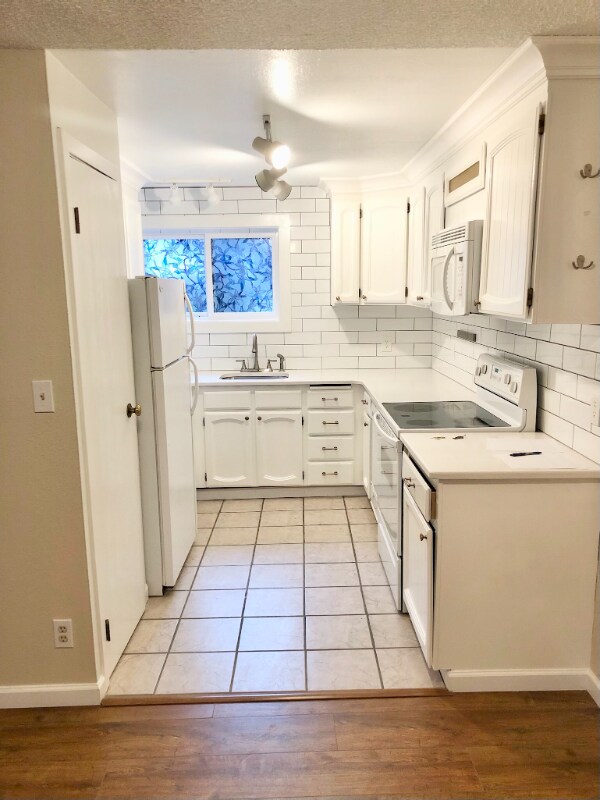 Photo - 11401 Roosevelt Way NE Unit Apt 4
