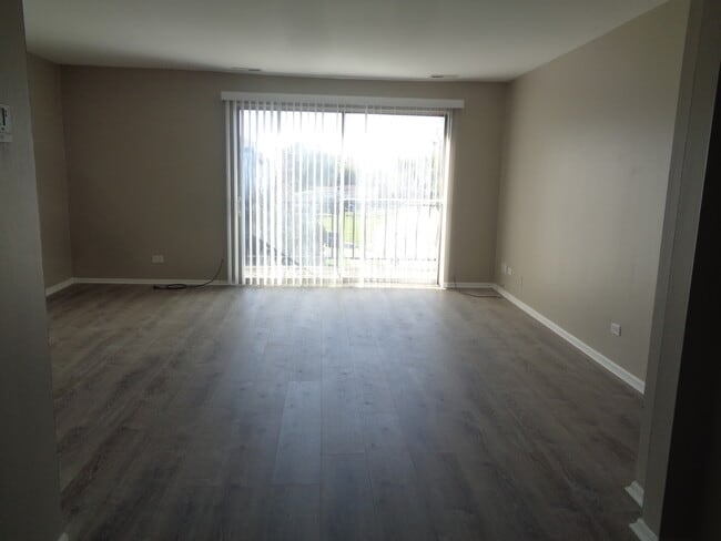 Photo - 12741 S La Crosse Ave Unidad 3A