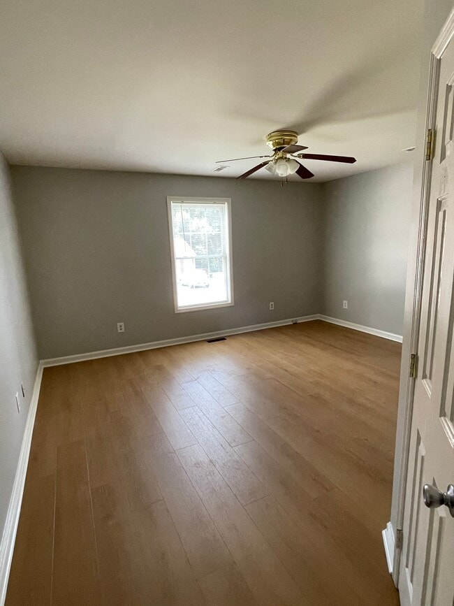 Photo - 432 Chambers St