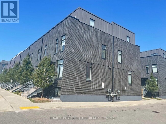 Photo - 1760 Simcoe St N