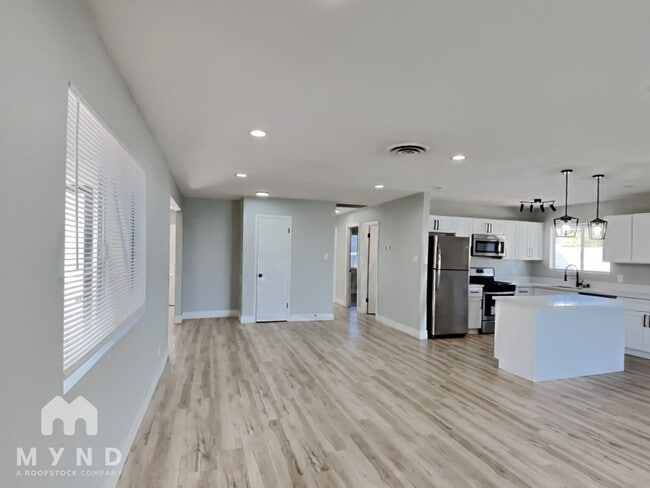 Photo - 3112 E Vegas Valley Dr