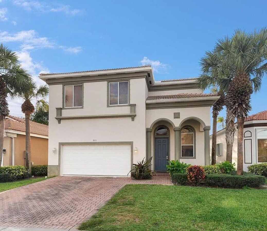 Photo - 1033 Grove Park Cir