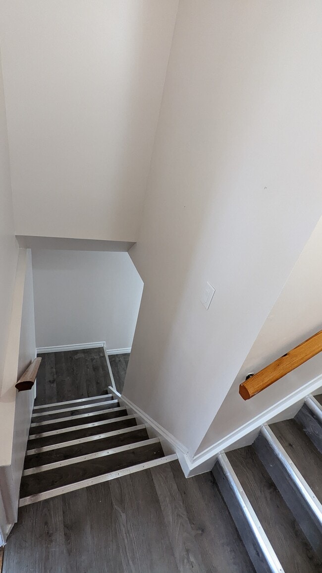 Photo - Rare 3-bedroom Legal Apartment for Rent in North Oshawa