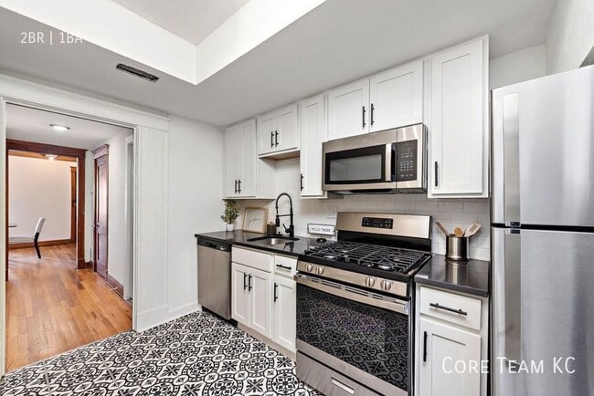 Photo - 1413 W 39th St Unit 1412-4W
