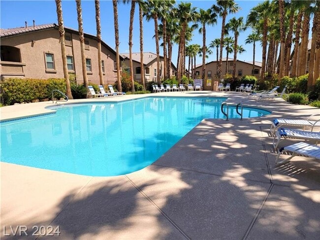1st Floor Condo in Gated Sunset Cliffs com... - 1st Floor Condo in Gated Sunset Cliffs com... Unit 1006