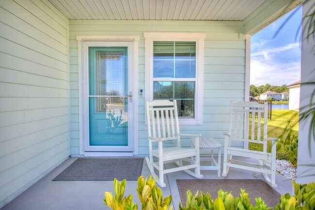 Photo - 130 Huesca Ct