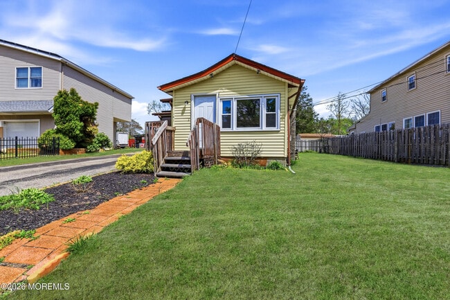 Building Photo - 141 Mill St