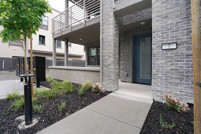 Photo - New Construction End Unit Luxury Townhome in Central Sunnyvale Location!