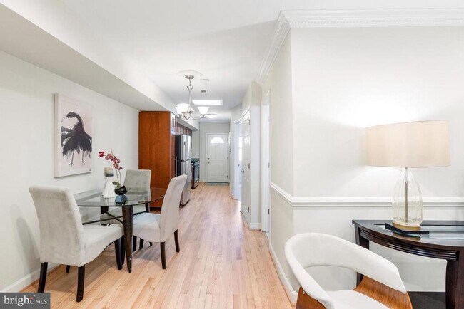 Photo - 1229 18th St NE Unit 201