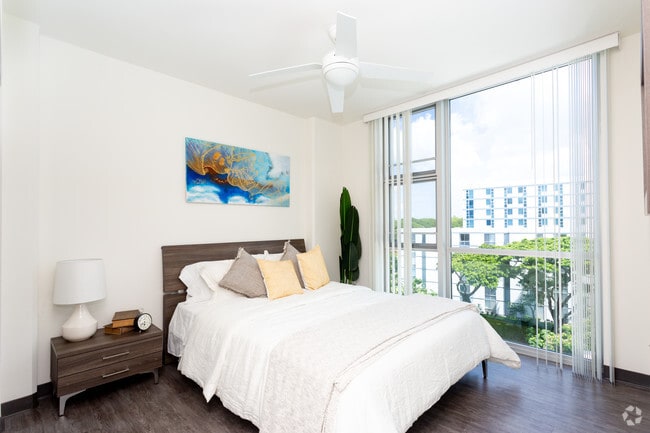 1BR, 1BA - 480 SF