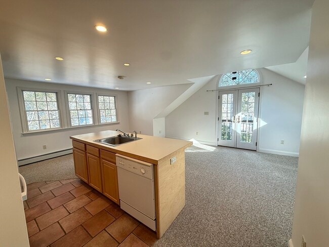 Building Photo - 4 Cogswell St Unit 1