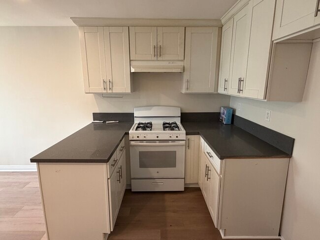 3640 Foothill Blvd Unit B