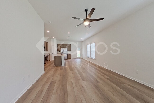 102 Acoustic Lane