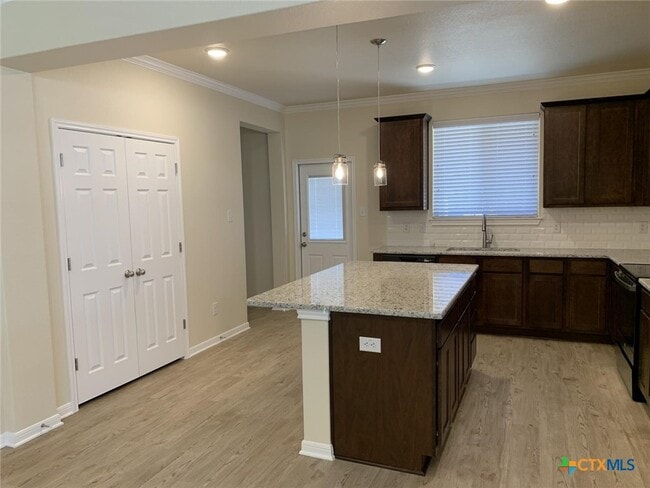 Photo - 612 Ripplewood Dr