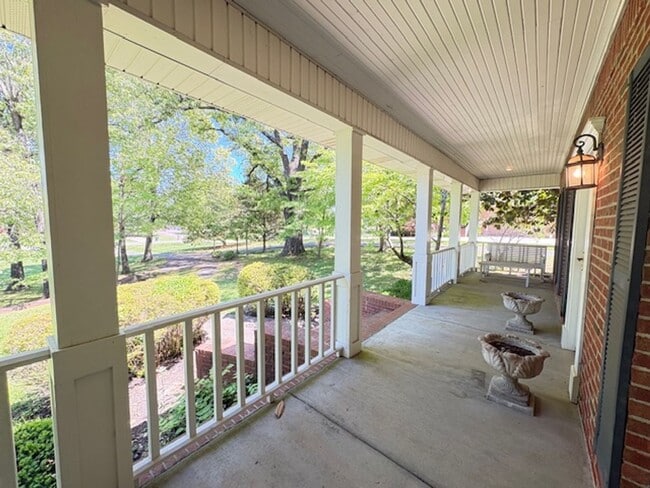 Photo - Matthew Drive Duplex Unit 160-B