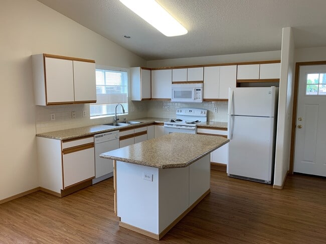 Photo - Maurina1 Unidad A