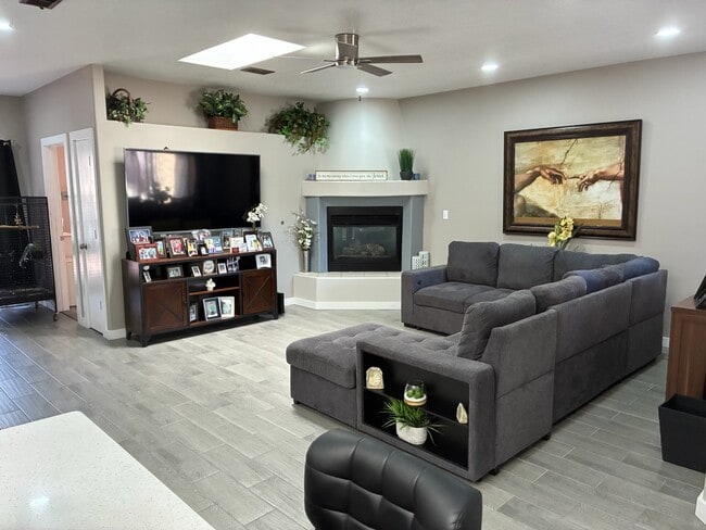 Photo - 243 Glenridge Park Ln NE