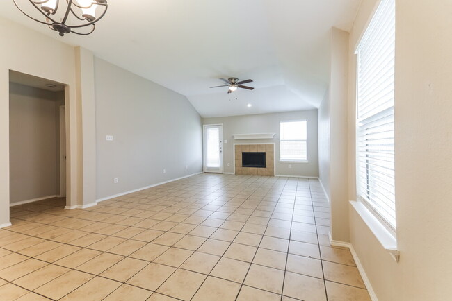 Photo - 129 Arbordale Way