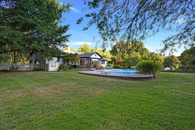 Photo - 450 Eastward Ct Unit ID1429744P