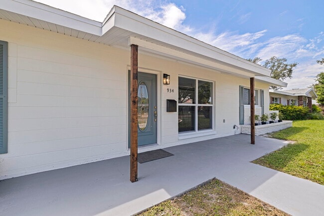 Photo - 934 41st Ave NE