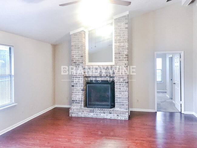 Photo - 3363 Hampstead Dr