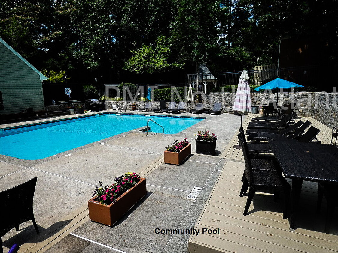Now Available – Stunning 2-Bedroom Townhom... - Now Available – Stunning 2-Bedroom Townhom...