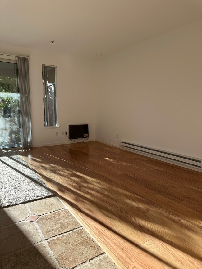 86 Tomlinson Rd - 3695 Stevenson Blvd Unidad E208