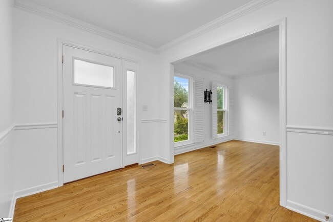 Photo - 125 River Way Dr