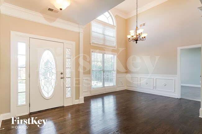 Photo - 245 Madison Ln