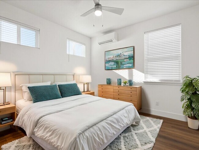 Photo - 1674 Thea Ave Unit B