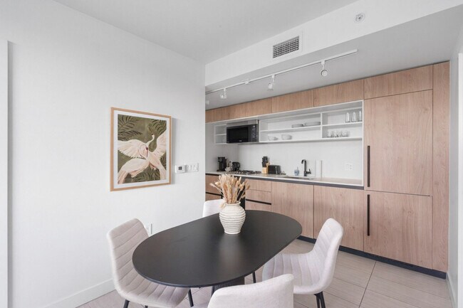 Photo - 5058 Joyce St Unit SI FL6-ID1556319P