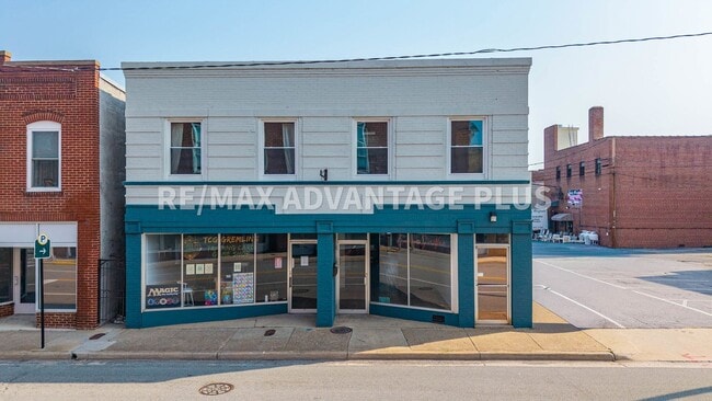 Building Photo - 118 West Third Street Unit 2C