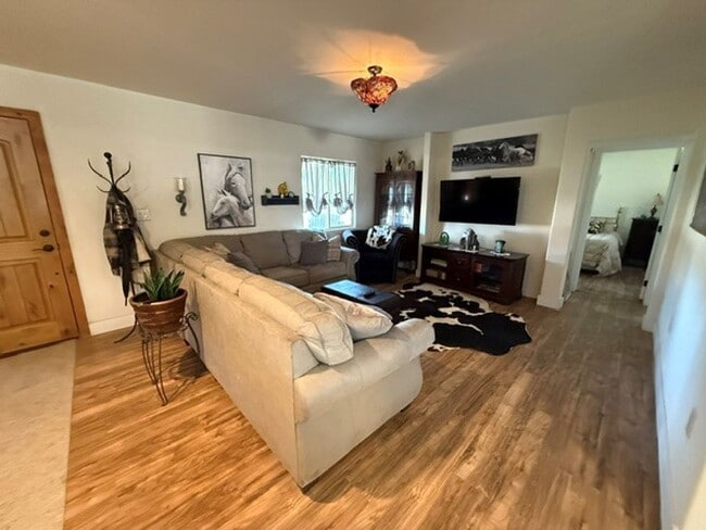 1724 Ironwood Dr